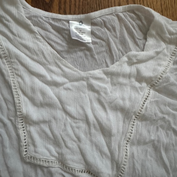 White coverup - Picture 2 of 3